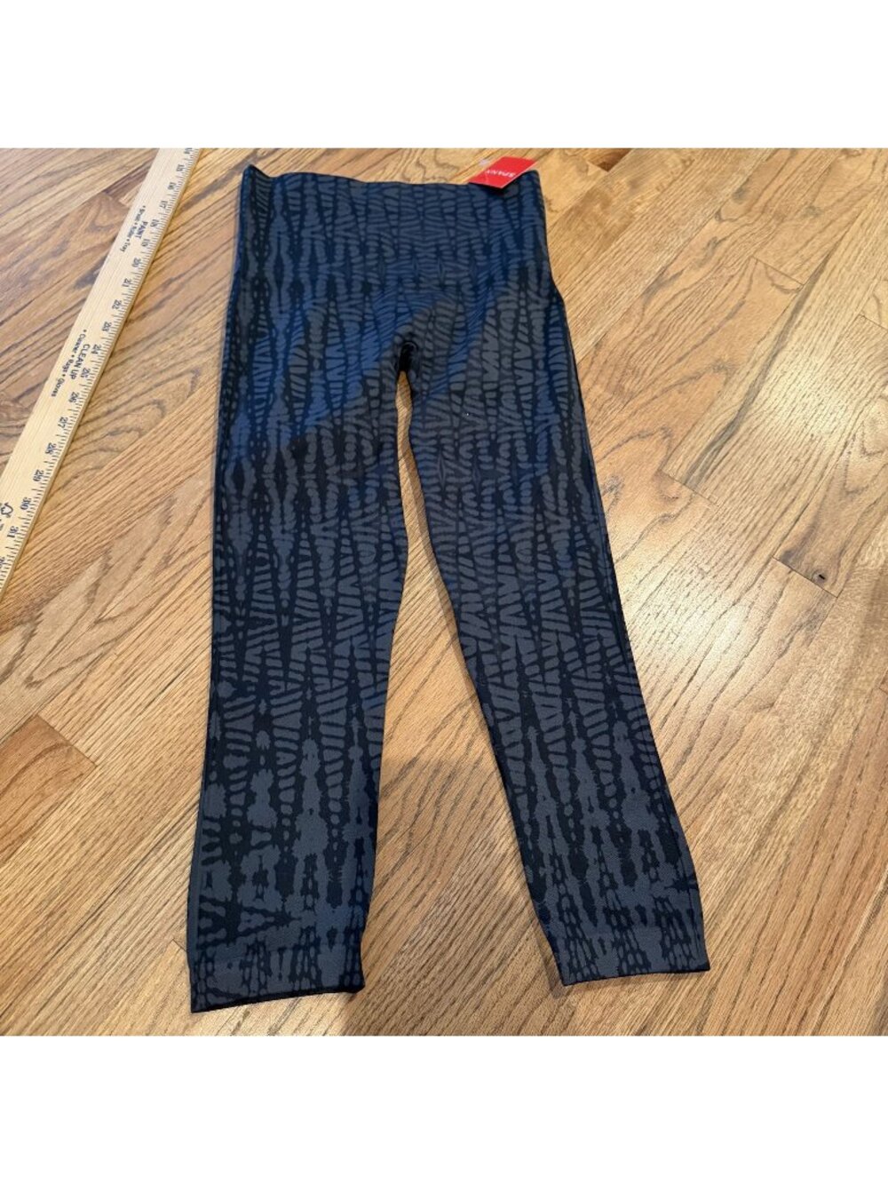 Spanx Look At me Now Seamless Cropped Leggings NWT Black Gray Print A288466 New